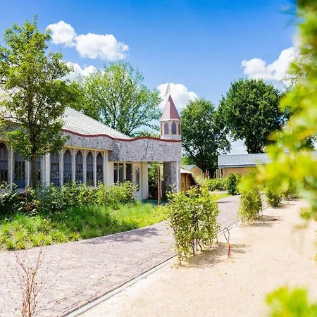 Charming Near Efteling Chalet *